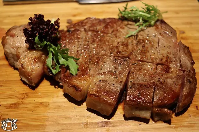 【台北東區．忠孝復興站】Elfin Restaurant & Lounge時尚餐酒x魔術表演