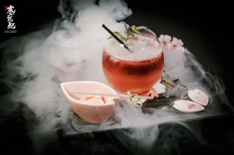 【中肯‧食記】Elfin Restaurant & Lounge．捷運忠孝復興站｜東區最浪漫の精靈餐酒館．公主風仙氣調酒．四人套餐有吃有喝超划算！