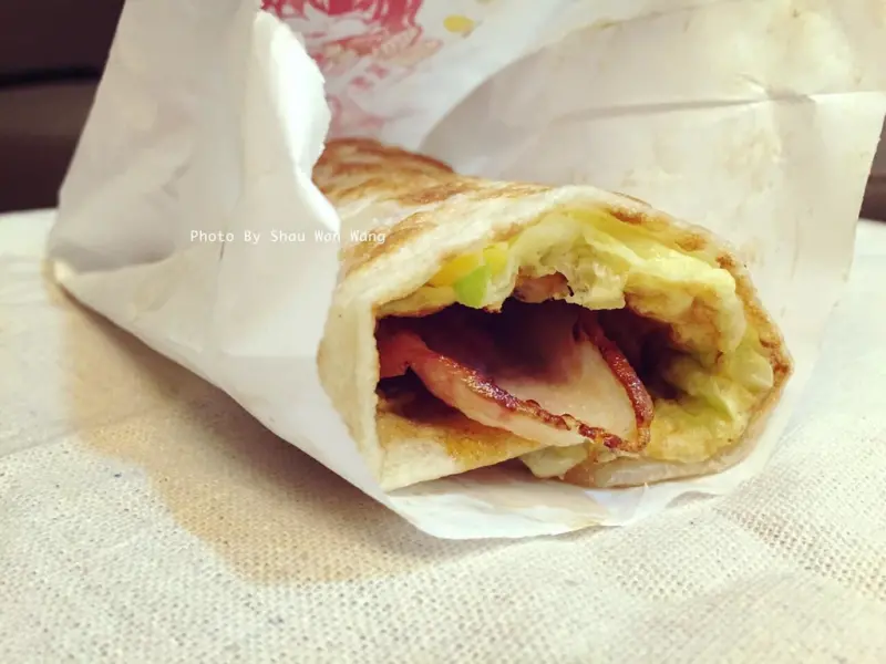 ▋食記 ▋ 台北師大夜市 │ 蛋幾ㄌㄟˇ專賣店 │ 超美味蛋餅卷 │ 來逛師大夜市一定要試試