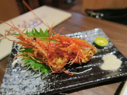 台北 捷運敦化站 伍伍食堂~香酥美味蝦頭包飯&超厚實生魚片