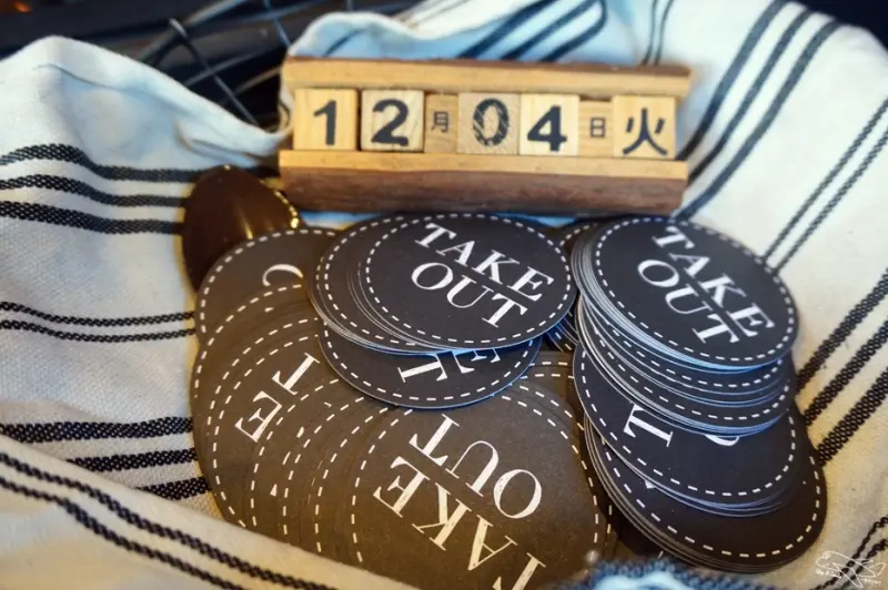 [食記。北部]臺北大安|Take out。極簡工業風手工漢堡店。美味、輕鬆、聚餐、好地方～早午餐、美式餐廳下午茶好去處～