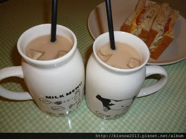 就是這個乳牛杯--初鹿小站二店体驗心得