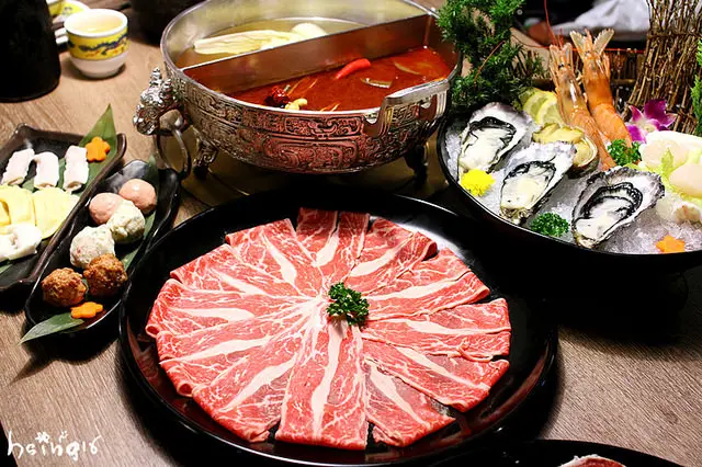 【食記】台北*東區。問鼎麻辣鍋 鴛鴦鍋*吃火鍋有免費OPI美甲按摩服務 馬辣集團單點式麻辣鍋新品牌 忠孝敦化