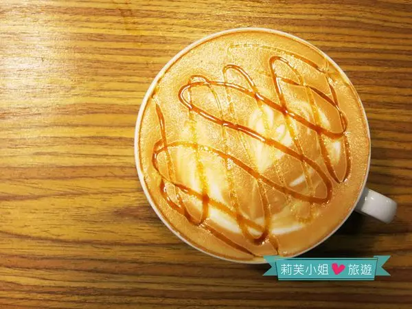 [美食] 台北 不限時的平價工業風咖啡館 – Libo Cafe (提供wifi/插座)