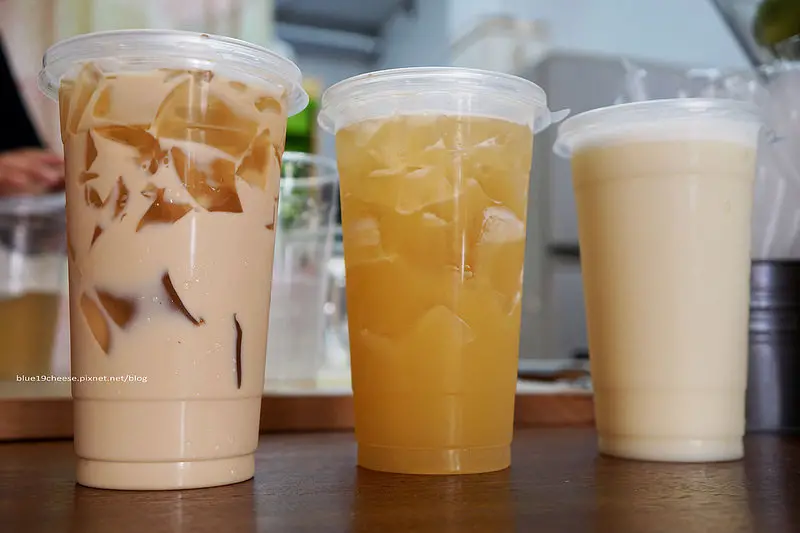 【台中北區】番樂薯鮮打帶皮檸檬汁 - 天然檸檬愛玉.陶甕炭烤地瓜.鮮打帶皮檸檬汁.古早味原味愛玉.我推檸檬戀奶.中國醫藥學院旁.近田樂三店和洛可可