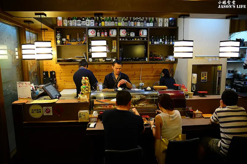 【台南│美食】家庭式日本料理，走清淡口味，食材來自安平港的新鮮漁貨。小樁食堂