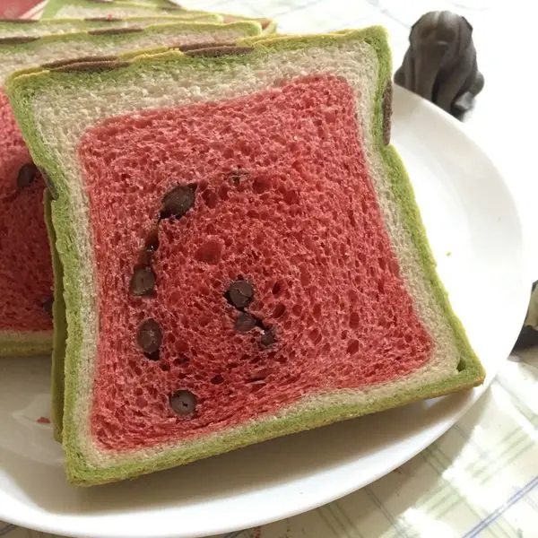 │食記│桃園內壢/蜜蕾朵時尚手感烘焙─火紅西瓜吐司