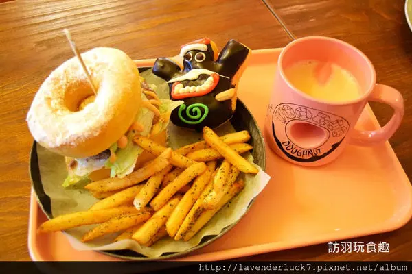 VOODOO  DOUGHNUT甜甜圈漢堡/松菸美食/信義美食