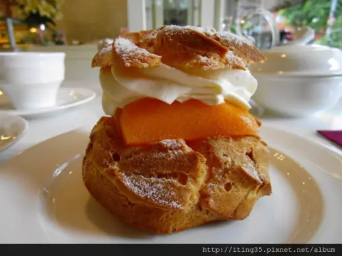 【信義安和站】盛夏誘人的芒果泡芙~Diana Bakery Studio