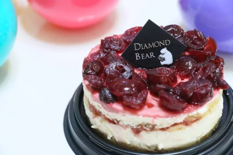 宅配。試吃～療癒系甜點。女孩會愛。酒釀蔓越莓提拉米蘇～鑽石熊DIAMOND BEAR 