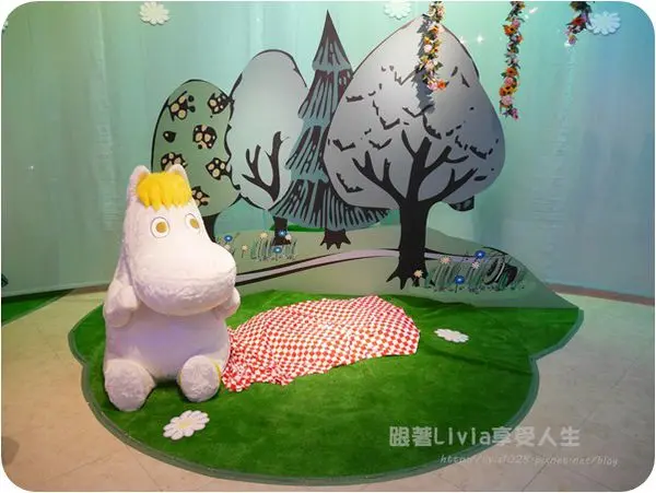 生活。展覽│ MOOMIN 嚕嚕米精靈特展 圓圓胖胖真的好可愛 來自芬蘭的卡通人物你認識了嗎！  ❤跟著Livia享受人生❤
