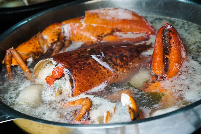 味之町火鍋吉林店 超強帝王蟹吃到飽,活的波士頓龍蝦實在好吃的不得了啊!!