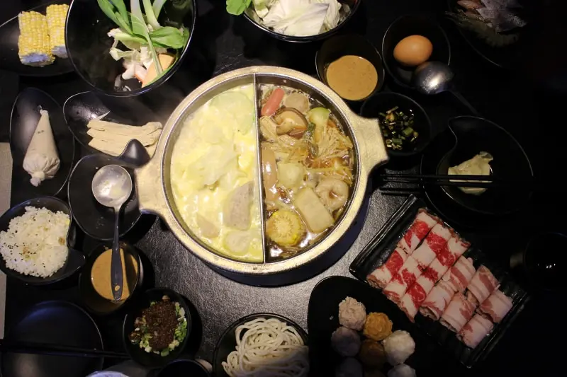 宜蘭/禾家精緻鍋物 藏身宜蘭市區CP值超強火鍋！超濃起司牛奶鍋怎麼煮怎麼好吃