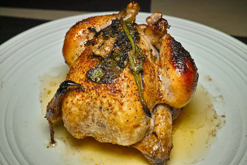 台北 小巨蛋站 生日當天才可以吃的壽星特別料理『唯我獨尊雞』45區公寓