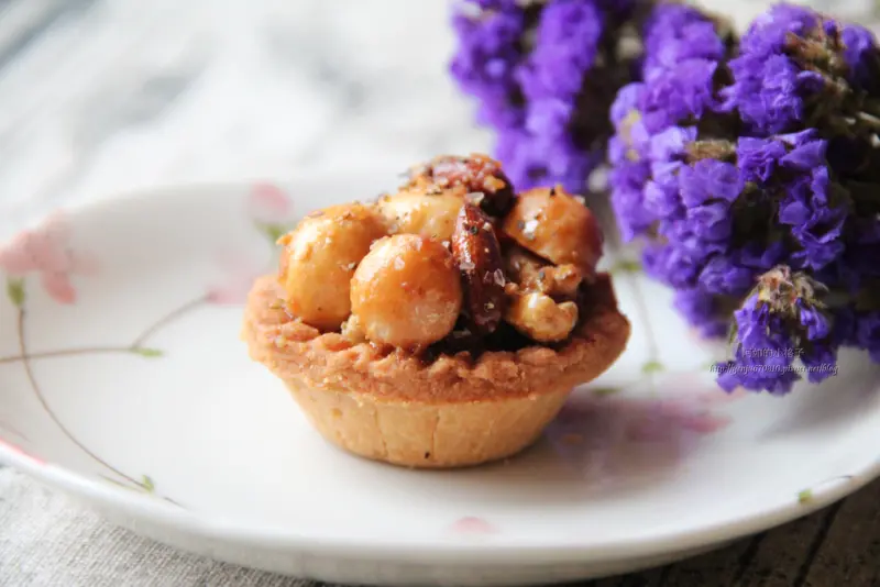 健康又美味~一點甜堅果夏威夷豆塔