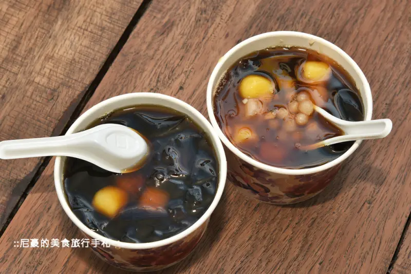 [台中北屯] 古法木材熬煮12小時 新凍嫩仙草 台中近大坑風景區甜點芋圓美食推薦食記