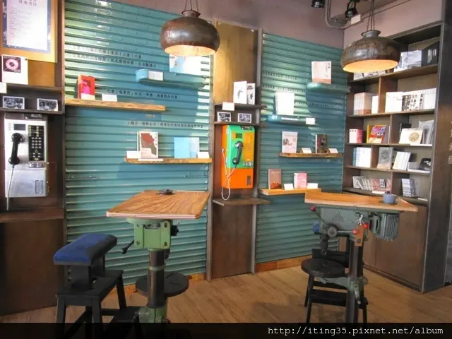 【中山站】堅持綠設計的台灣工業風老屋~文魚走馬