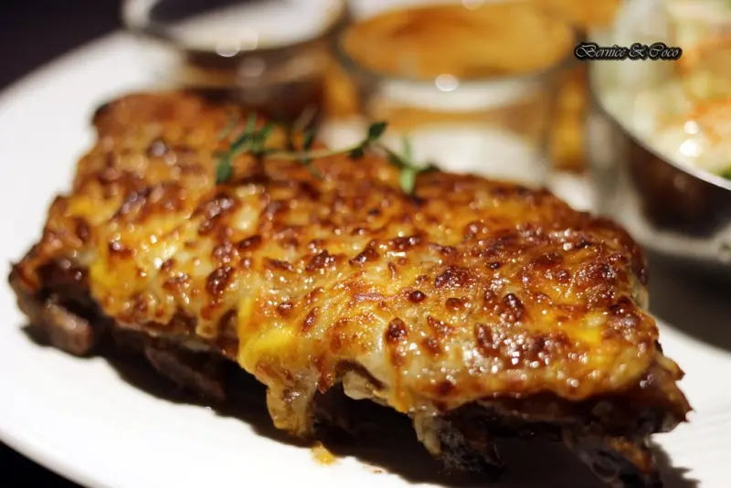 W. 瓦法奇朵餐飲(東區敦南店) 主餐買一送二、3人同行2人主餐免費(台北東區美食)(捷運忠孝敦南站)