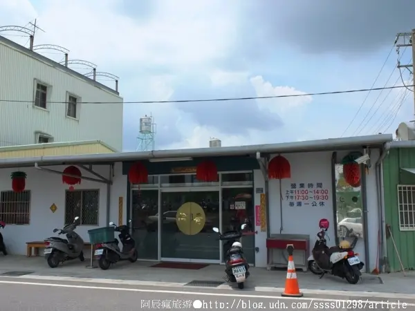 【美食特搜。屏東市】阿秀小吃部牛肉麵。屏東麵食NO.1 眷村味牛肉麵 口齒留香的鹹辣滋味        
      