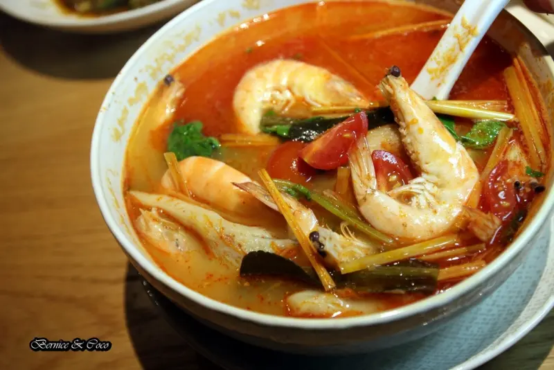 饗泰多 Siam More 泰式風格餐廳(桃園店)/霸氣厚度2cm最強的月亮蝦餅