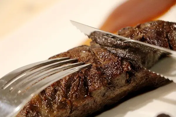 【羽諾食記】老饕牛排SUNNY KITCHEN時尚歐式餐廳♥台北大安捷運科技大樓站美食推薦              