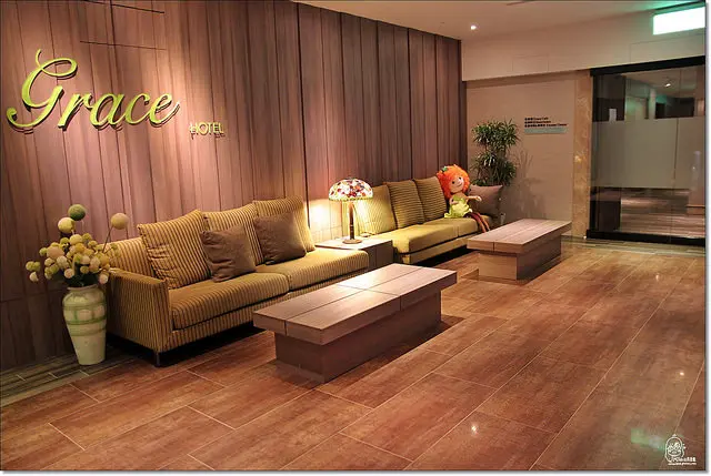 『新北中和區』葛瑞絲商旅 GRACE HOTEL-飯店型商旅，房間寬敞又有質感，是台北商務洽公或城市小旅行的好選擇，有停車位，交通方便。  