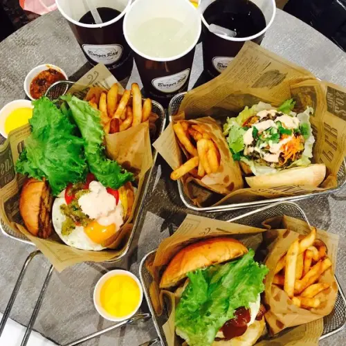 │食記│台北/東區│Burger Ray個性漢堡│客製化漢堡配料隨你加♥ ♥ ♥  