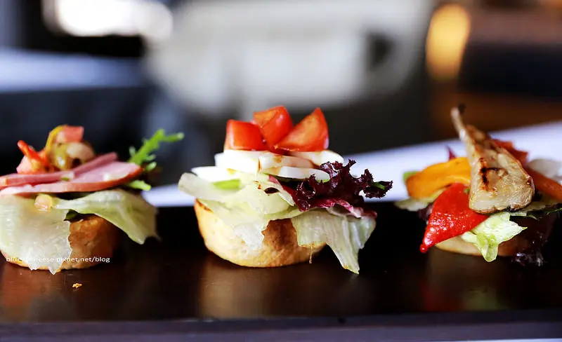 【台中西屯】漂亮義式餐廳 BELLO Restaurant - 七期浪漫夜景餐廳.慶生情人節求婚推薦.可俯瞰秋紅谷夜景.鼎盛BHW大樓26樓.老虎城隔壁