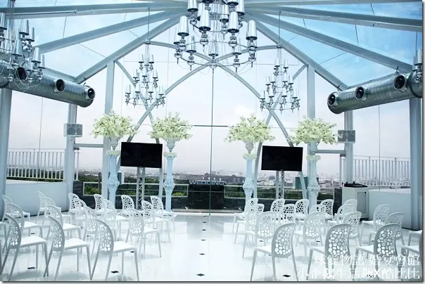 台中。婚宴會館｜【球愛物語景觀婚禮會館】一生一次的婚禮 當然值得最好的水晶教堂