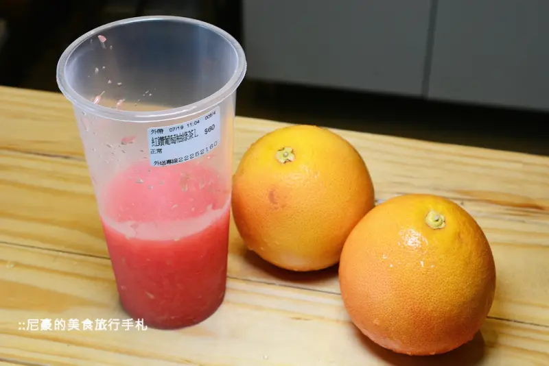 [台中北區] 300% Bar 嚴選台灣在地小農契作食材的天然飲品 近一中街手搖飲料果汁必吃美食推薦 