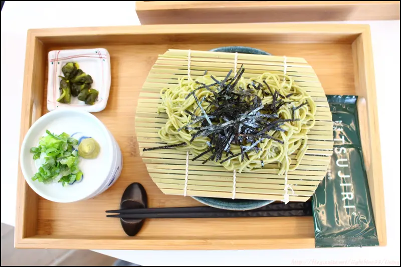 [ 松山車站美食 ] TSUJIRI辻利茶舗台北松山車站旗艦店～滿足貪心鬼的四格午茶套餐，還有綠茶蕎麥冷麵跟茶泡飯讓你清爽過夏天