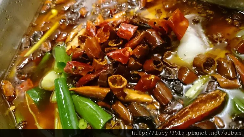 (食記)中國瘋實料火鍋將重慶滋味搬到台北來!!!!!!!