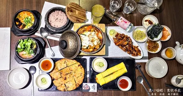 高雄前鎮︱玉豆腐韓國料理(家樂福成功店)　如豆花般細緻的豆腐，煲湯裡的靈魂焦點！        
      