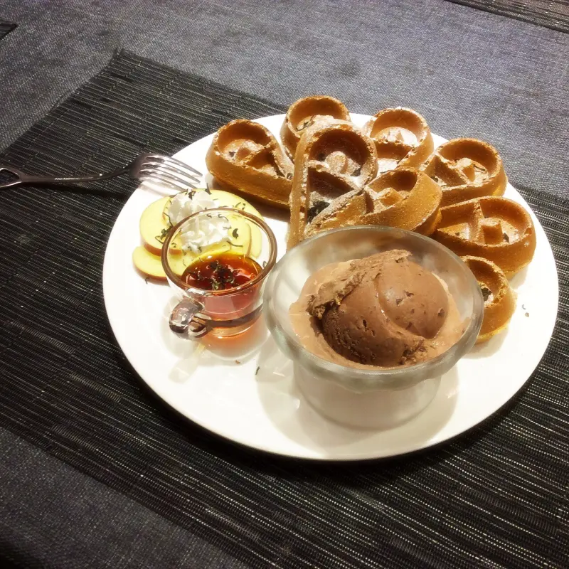 城市一隅的小清新，結合茶蜜的特色鬆餅！！