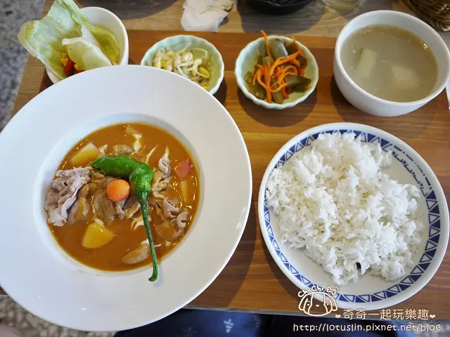 台南 長鼻子泰式咖哩 成大商圈泰國料理推薦 咖哩飯X咖哩火鍋