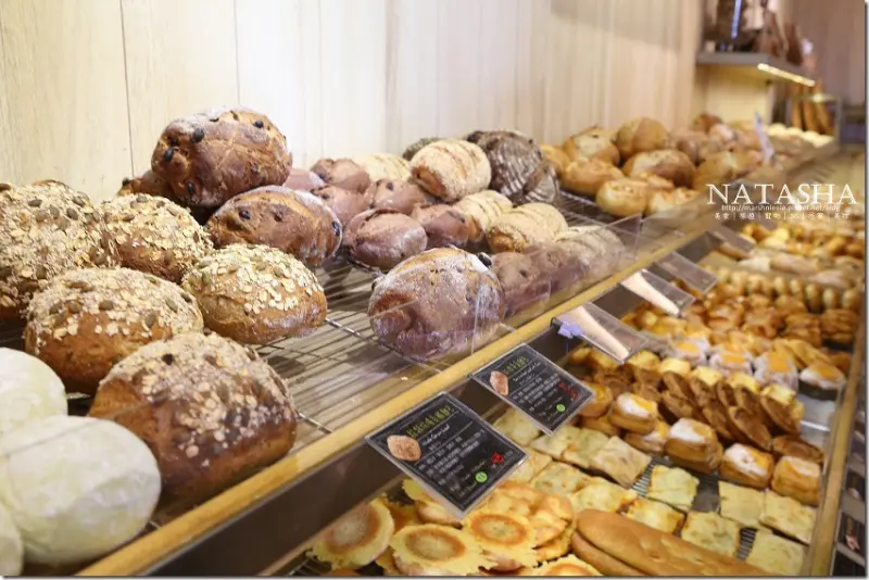 台北。信義│哈肯舖～結合台灣在地小農的優質麵包店。新推出新竹關西金萱綠茶新口味麵包美味無敵