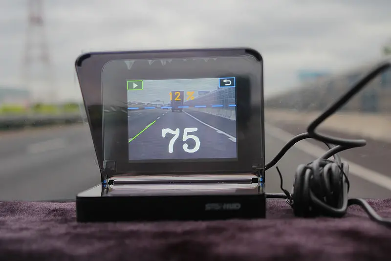 【生活/3C/行車紀錄器】怡利電子Smart HUD(好慷抽獎)，導航+行車紀錄器+hud三機合一，介面操作全功略。