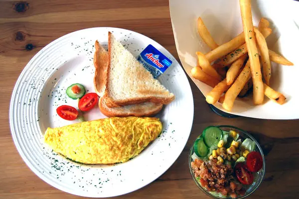 【輔大美食】Coobi Cafe 鄉村果焙 好吃的烈日鬆餅 新莊輕食/早午餐/義大利麵 新北美食推薦