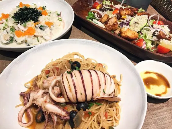 Cin Cin Osteria 請請義大利餐廳 整隻透抽在上麵/台北松山南京復興美食