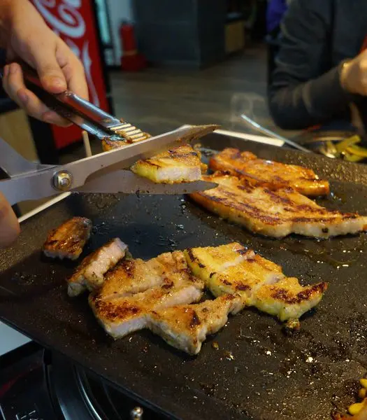 八色烤肉 ♥ 韓國第一品牌 ♥ 韓式燒烤 ♥ 台北東區美食