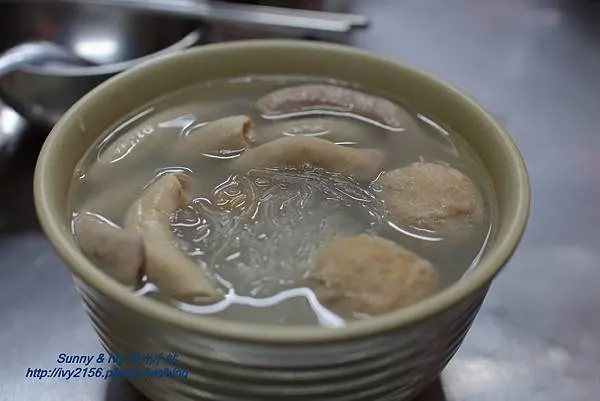 【新北三重食記】大台北豬腸冬粉專賣店。在地「人氣滾滾」的中式早午餐