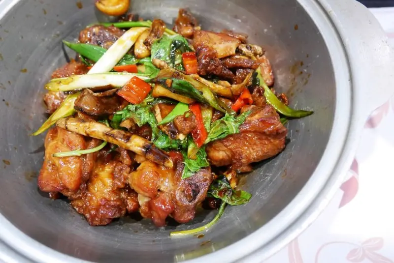 【雲林】斗六 茶自點複合式餐飲 喝茶聊天聚餐都適合‧WIFI、插座