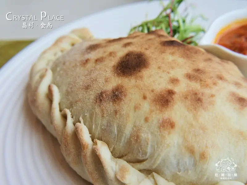 《美食推薦》【桃園龜山】Crystal Place晶彩食尚。施華洛世奇水晶主題餐廳 龜山文化三路美食餐廳 夢幻時尚用餐環境 假日晚上電影欣賞 桃園龜山必吃美食推薦(文末贈獎)