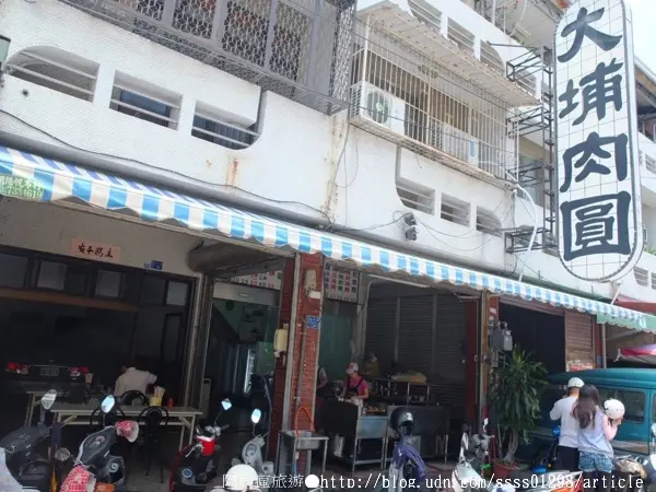 【美食特搜。屏東市】大埔肉圓。油炸肉圓 大腸 香菇肉羹 超過六十年老字號 屏東大埔美食篇        
      