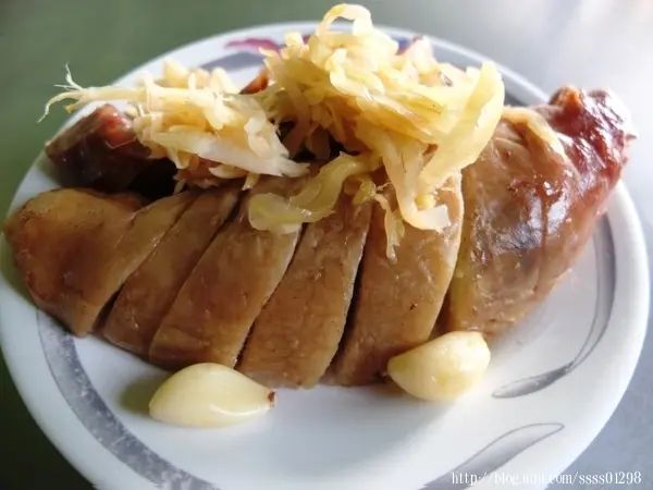 【美食特搜。屏東市】歸來大腸香腸。味美價廉關東煮物 大腸香腸好評推薦 屏東歸來人氣下午茶小吃