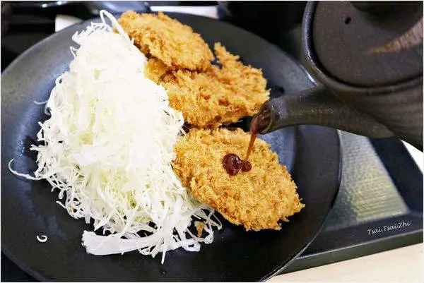 [台北中正]台灣吉豚屋かつや(Katsuya)|日本連鎖，酥脆好吃的平價日本豬排(HOYII北車店)