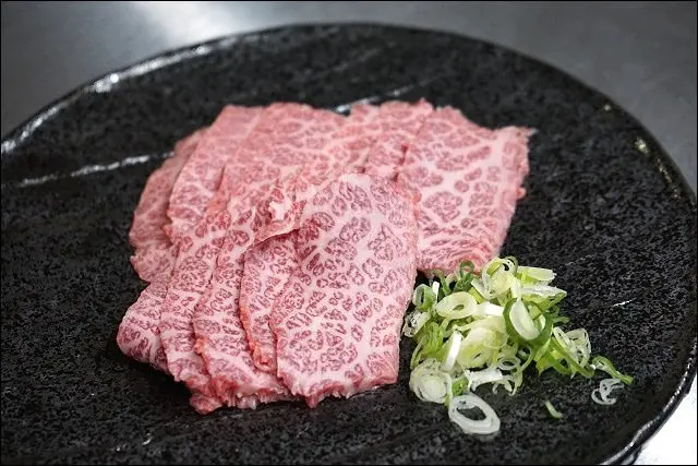 《捷運中和新蘆線/淡水信義線/東門站美食》約客頂級燒肉新開店~頂級澳洲和牛父親節8/5搶鮮試賣，消費打卡送小鮮肉