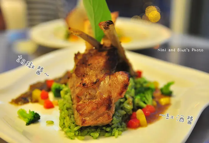 【台中美食】OOTTIMO意式廚房，公益路餐廳，義大利麵、披薩可單點或吃到飽美食