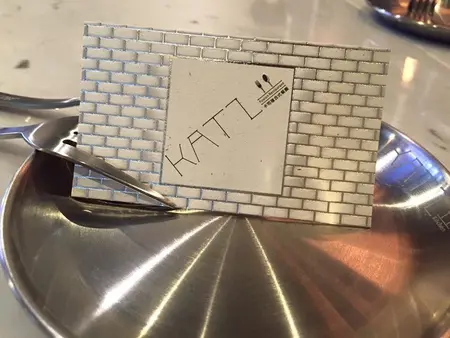 【西區】精誠巷弄 ❤ ＫＡＴＺ Fusion Restaurant ❤ 打著韓國創意料理 卻賣起 超屌的家居裝飾 Ξ 來一碗大腸麵線旁