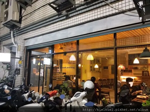 [食記/嘉義]『小洋蔥』手作料理│隱藏菜單鐮刀式烤半雞